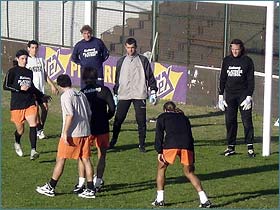 El plantel en el entrenamiento horas antes del enfrentamiento contra San Telmo.