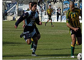 Defensa le gano 2-1 a la BH y precipit la salida del tcnico Ranalli.