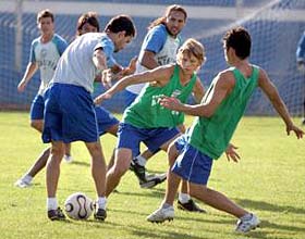 Preparativos para enfrentar a Defensa y Justicia.